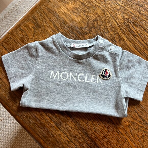 MONCLER Tシャツ/9-12 【公式通販】